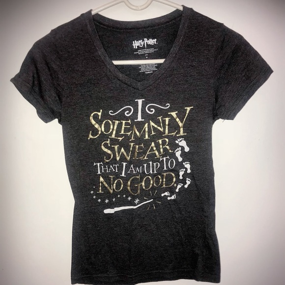 Warner Bros. Tops - 🖤 Harry Potter T Shirt Medium 🖤